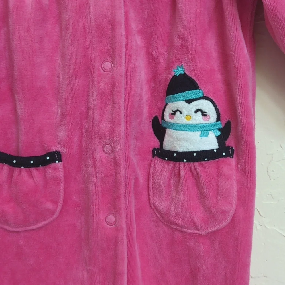 3/$20🌟Carter's Pink Long Sleeve One Piece Velour Winter Penguin Coverall 6 mos